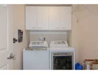 Photo #5: 22286231 Listing