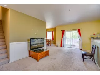 Photo #4: 22286348 Listing