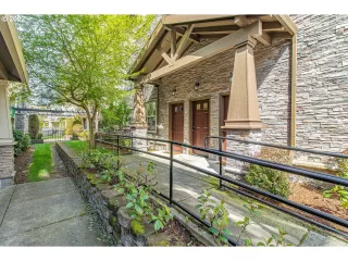 Photo #2: 22286522 Listing 