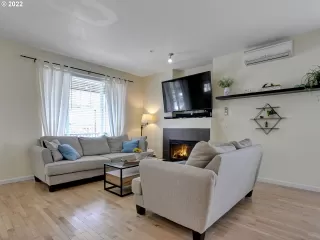 Photo #4: 22286958 Listing