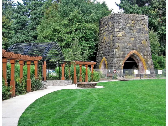 MLS: 22286988 Condo For Sale