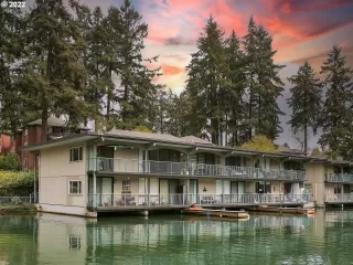 Photo #1: 22286988 Listing