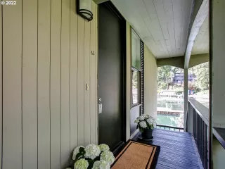 Photo #4: 22286988 Listing