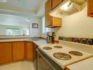 Photo #6: 22288430 Listing 