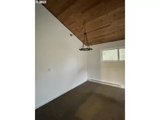 Photo #5: 22289038 Listing