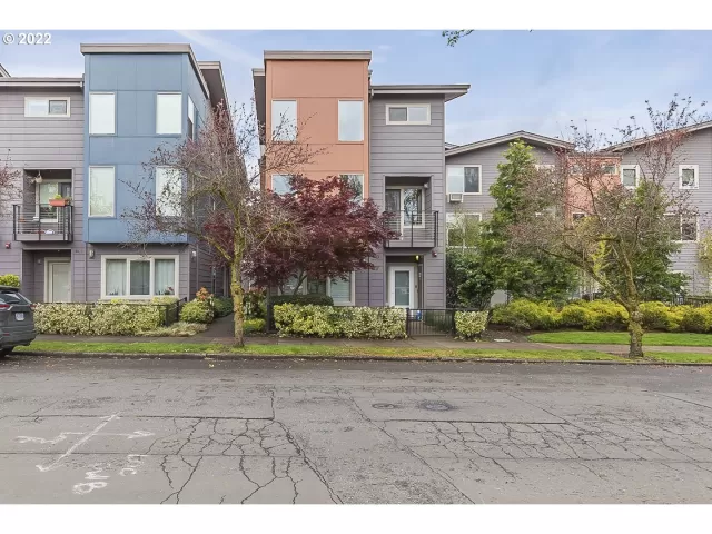 MLS: 22289485 Condo For Sale