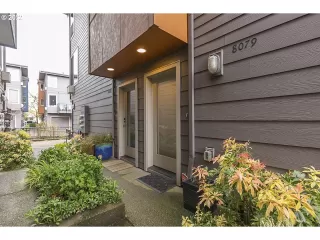 Photo #4: 22289485 Listing