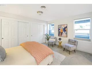 Photo #4: 22292016 Listing