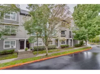 Photo #2: 22292292 Listing 