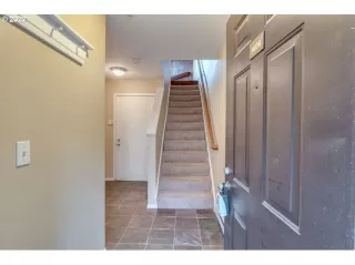 Photo #6: 22292292 Listing 