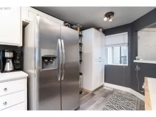 Photo #6: 22293684 Listing 