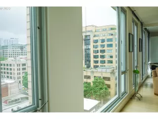 Photo #5: 22295301 Listing