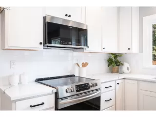 Photo #1: 22296150 Listing