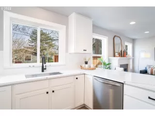 Photo #2: 22296150 Listing