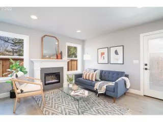 Photo #5: 22296150 Listing