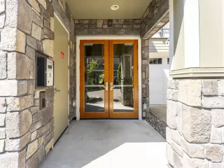 Photo #4: 22296991 Listing