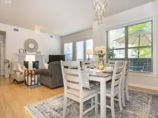 Photo #5: 22296991 Listing