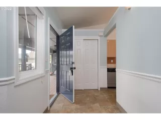 Photo #3: 22296994 Listing