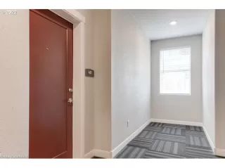 Photo #3: 22297209 Listing