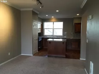 Photo #2: 22297552 Listing 