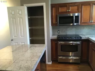 Photo #4: 22297552 Listing 