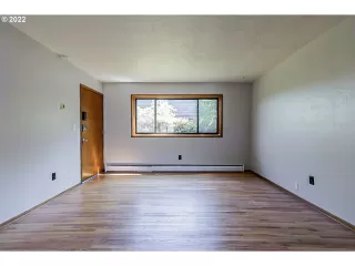 Photo #2: 22297566 Listing