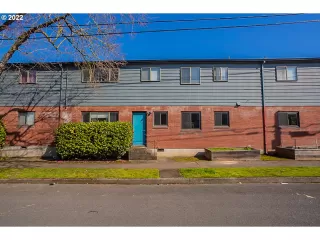 Photo #4: 22297566 Listing