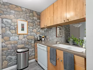 Photo #4: 22297820 Listing 