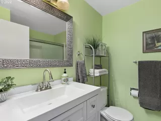 Photo #5: 22297820 Listing 