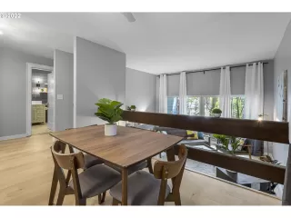 Photo #6: 22297891 Listing