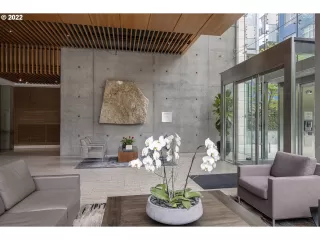 Photo #4: 22299074 Listing 