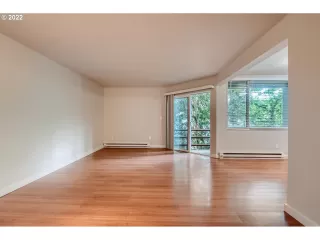 Photo #3: 22299109 Listing 