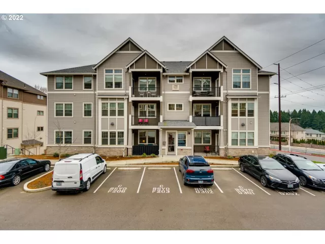 MLS: 22299894 Condo For Sale