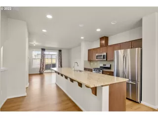 Photo #3: 22300390 Listing 