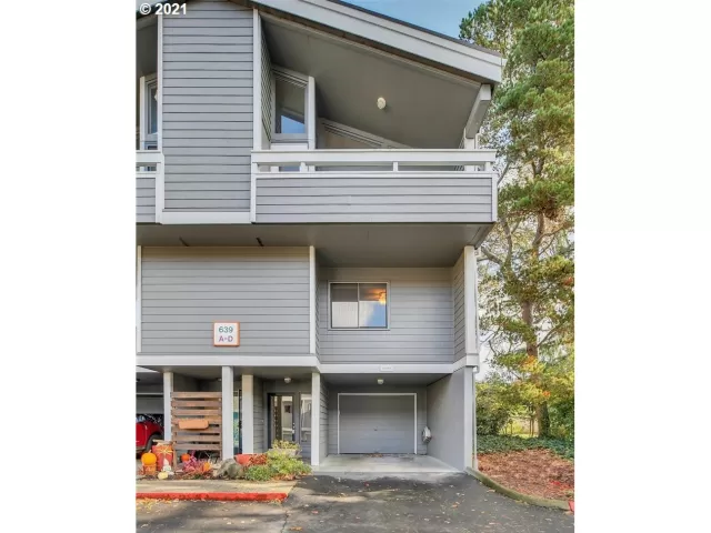 MLS: 22300665 Condo For Sale