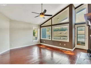 Photo #4: 22300665 Listing 