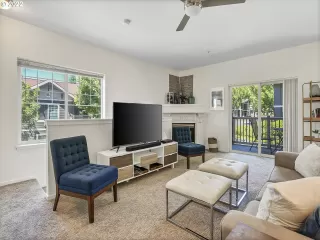 Photo #5: 22300868 Listing 