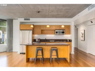 Photo #3: 22301874 Listing