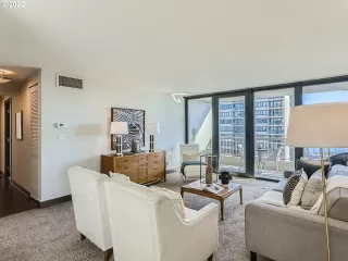 Photo #2: 22302056 Listing