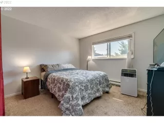 Photo #6: 22302127 Listing 