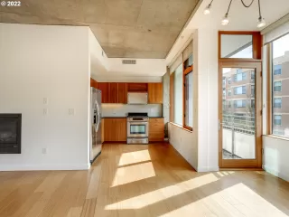 Photo #2: 22306266 Listing 