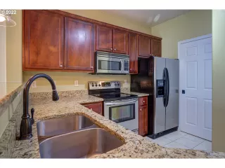 Photo #3: 22306660 Listing