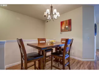 Photo #5: 22306660 Listing