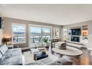 More Details about MLS # 22307490 : 708 N TOMAHAWK ISLAND DR