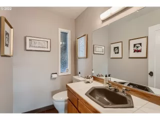 Photo #6: 22307490 Listing 