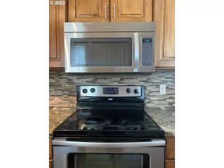 Photo #3: 22307852 Listing