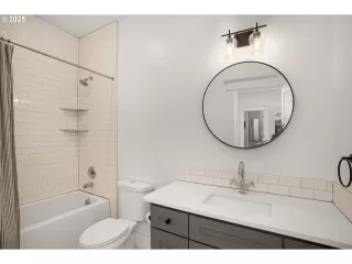Photo #6: 223084647 Listing