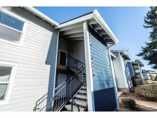 Photo #1: 22308537 Listing 