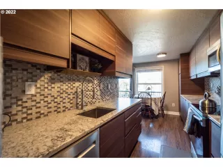 Photo #3: 22308537 Listing 