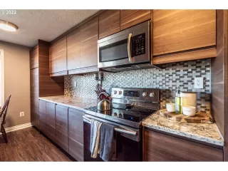 Photo #4: 22308537 Listing 